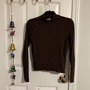 Hollister- Brown & Black Mock Turtleneck